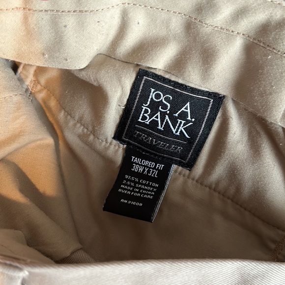 Jos A Bank Traveler - Picture 3 of 3